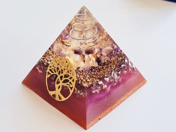 Orgonite pyramide arbre de vie dorée, rose